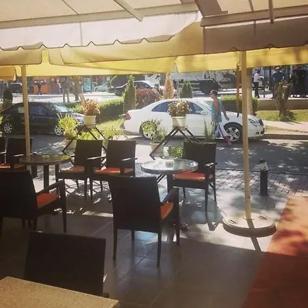 Hotel Kombinat *