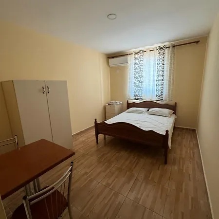 Hotel Kombinat *